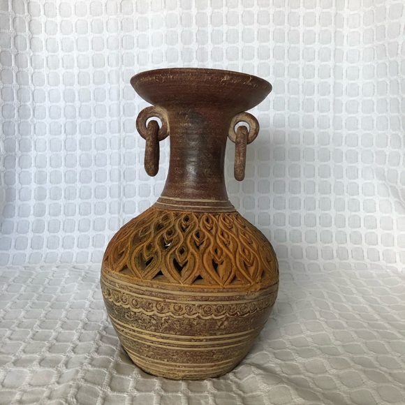 Pottery - Picture 2 of 8